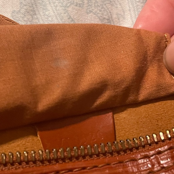 Louis Vuitton Speedy Mandarin Epi Leather size 25 - Picture 6 of 7